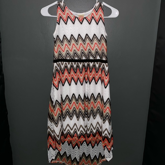 Dress - Picture 1 of 2